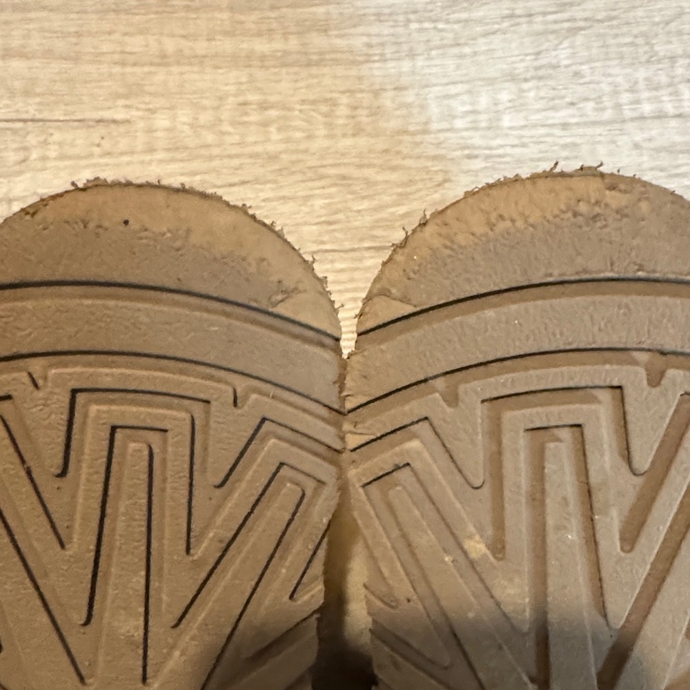 UGG Chestnut Suede Slippers with Cream Sheepskin - Picture 7 of 7